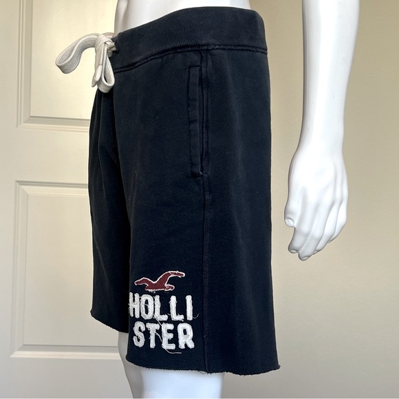 Navy Fleece Sweat Shorts - Size Sm 28-31” - Picture 3 of 5